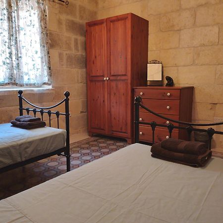 Geligiz Farmhouse Għajnsielem Dış mekan fotoğraf