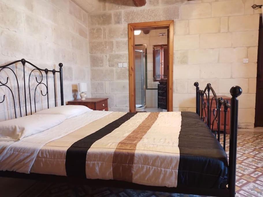 Geligiz Farmhouse Għajnsielem Dış mekan fotoğraf